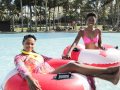 Felicia & Zenande Chilling 